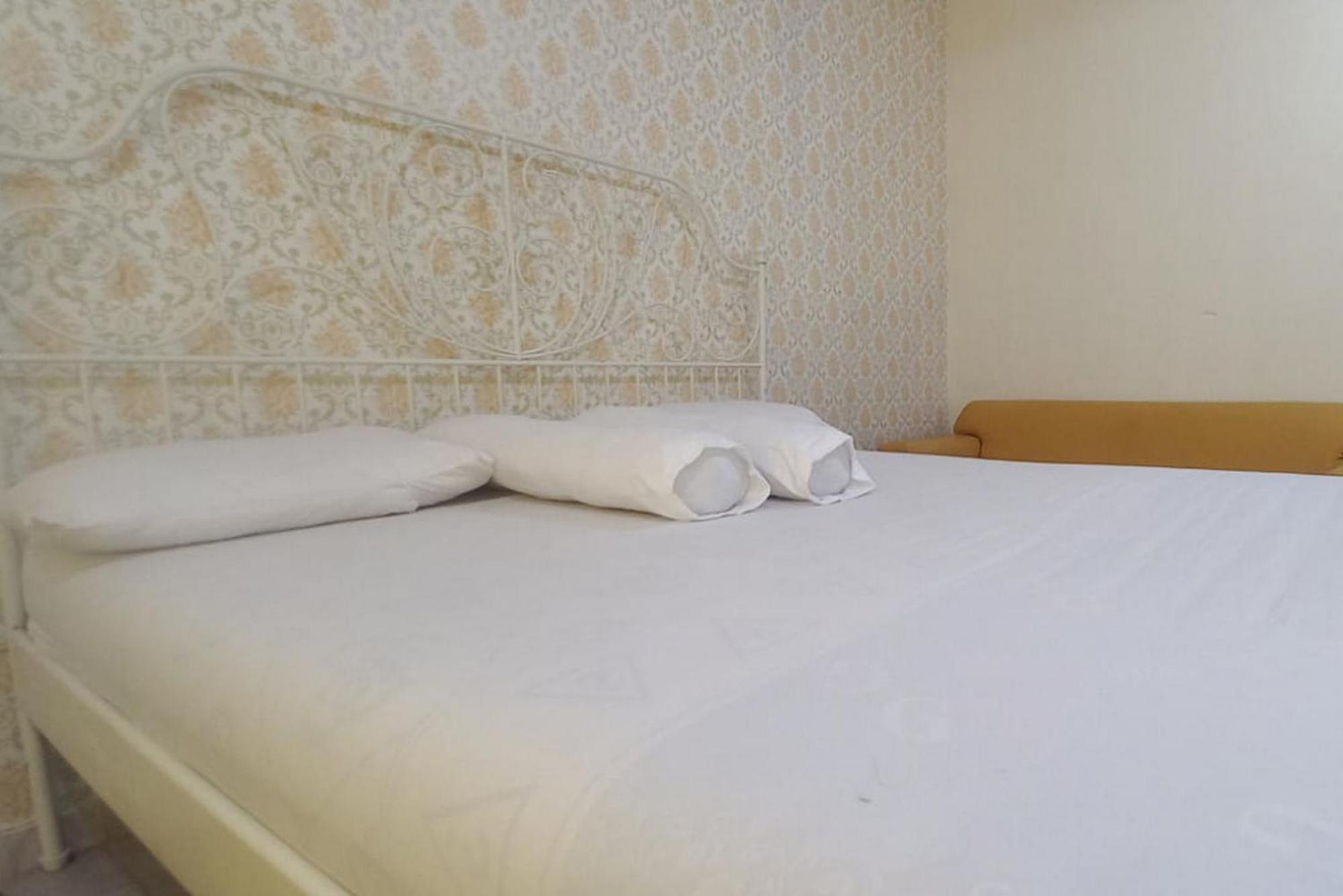 OYO 91766 Fortuna Hotel Syariah Paiton Exterior foto
